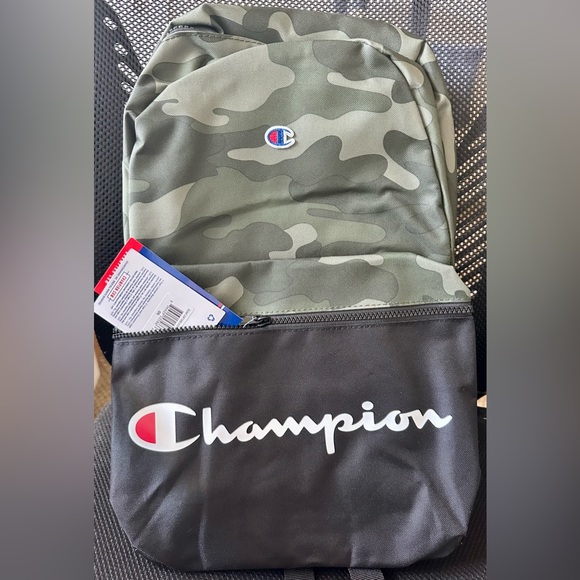 SOLD NWT Camouflage Champion Backpack - Picture 6 of 7